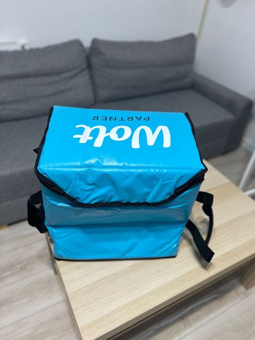 Geanta wolt buna pentru livrari , merge si la Glovo