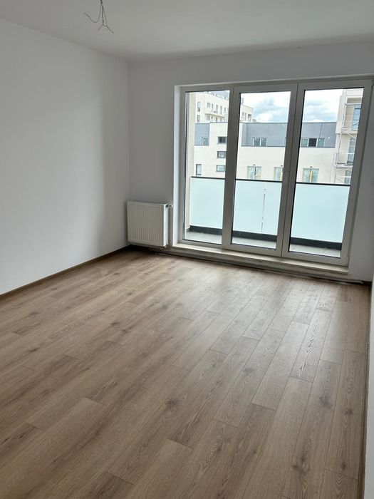 Inchiriez apartament nou, nemobilat in catierul Maurer Residence Tg Mures