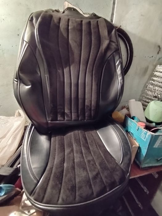 Продам чехлы на авто