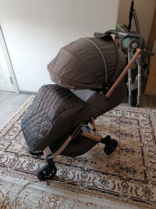 Коляска продается