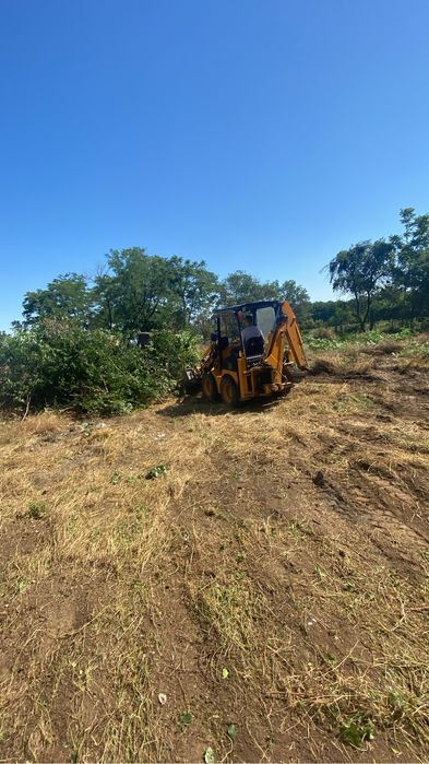 Închiriez minibuldoexcavator si transport marfa(nisip, balastru)