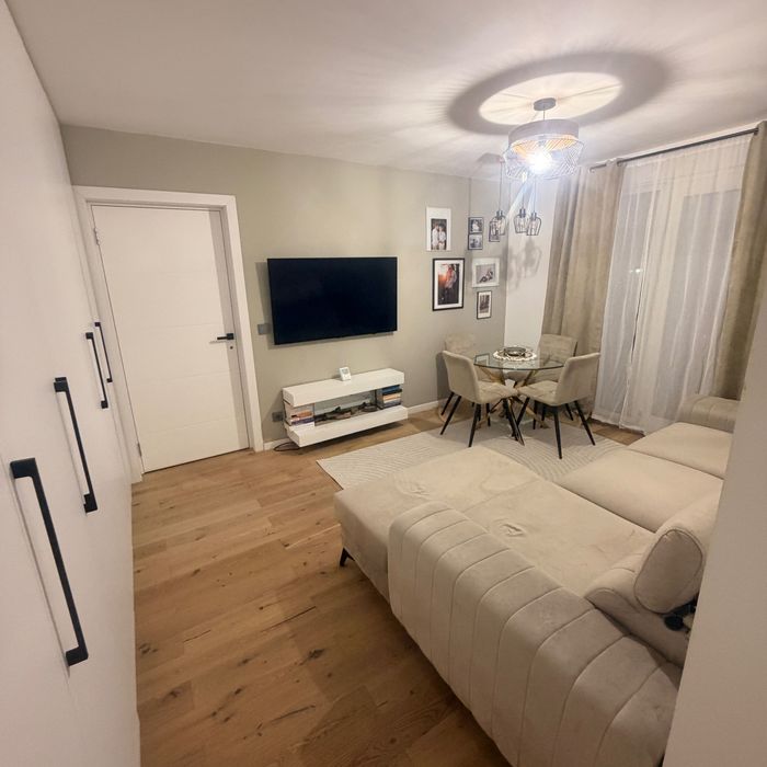 Apartament de vânzare