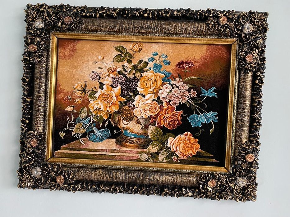 Картина на раме ковер