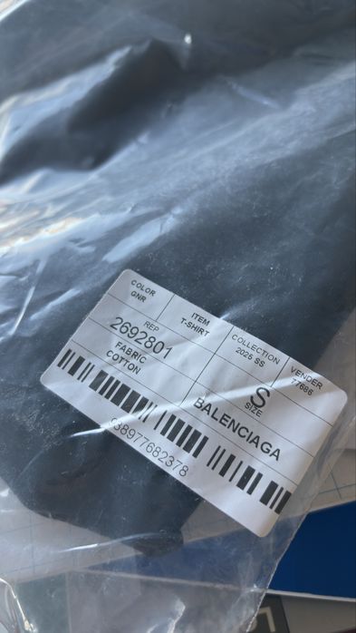 Balenciaga Тениска