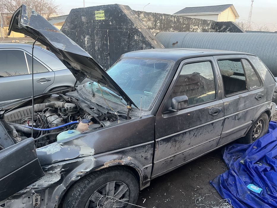 Продам гольф 2 на разбор