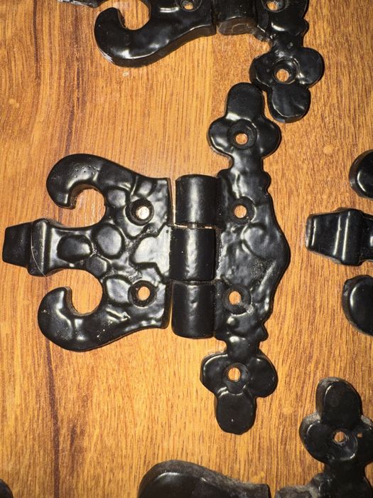 Ръчно ковани железни панти за мебели