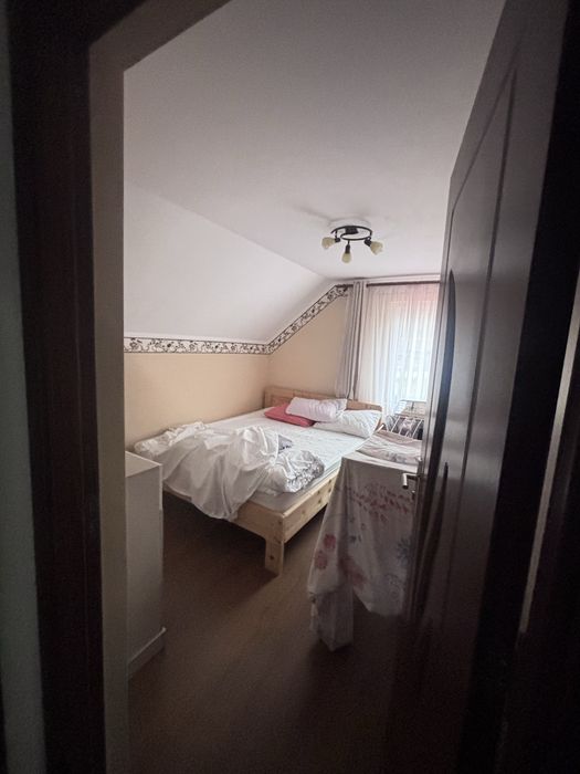 Casa de vanzare la remeti