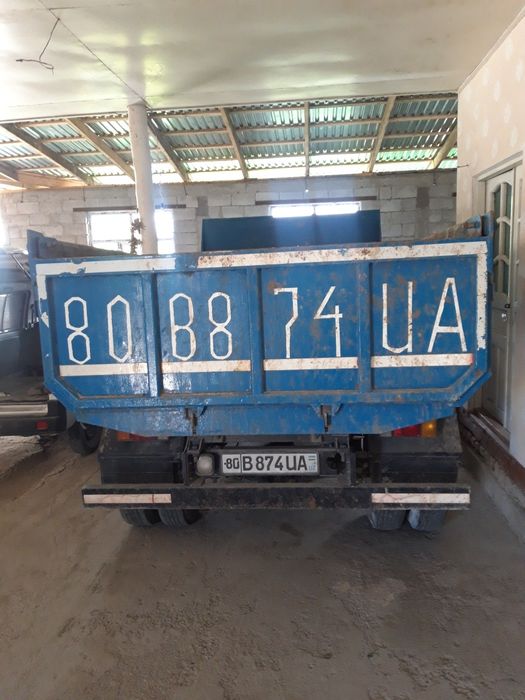 Исузу самосвал сотилади