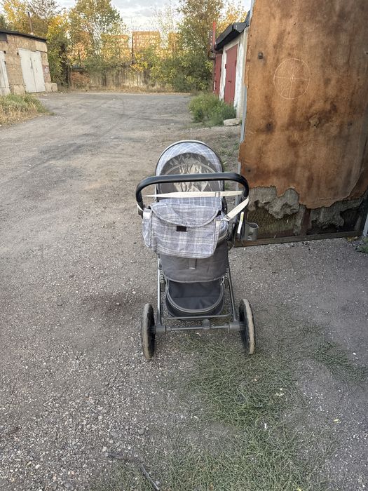 Коляска детская с люлькой срочно
