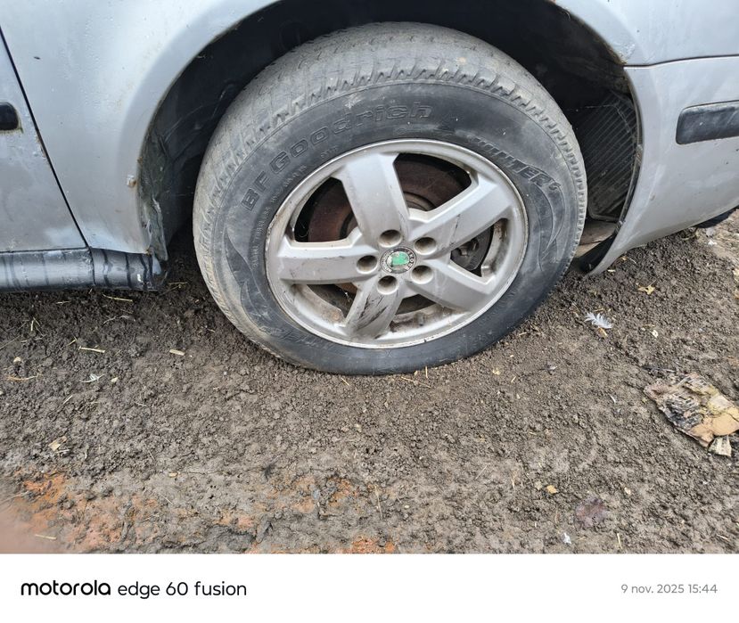 Dezmembrez Octavia 1