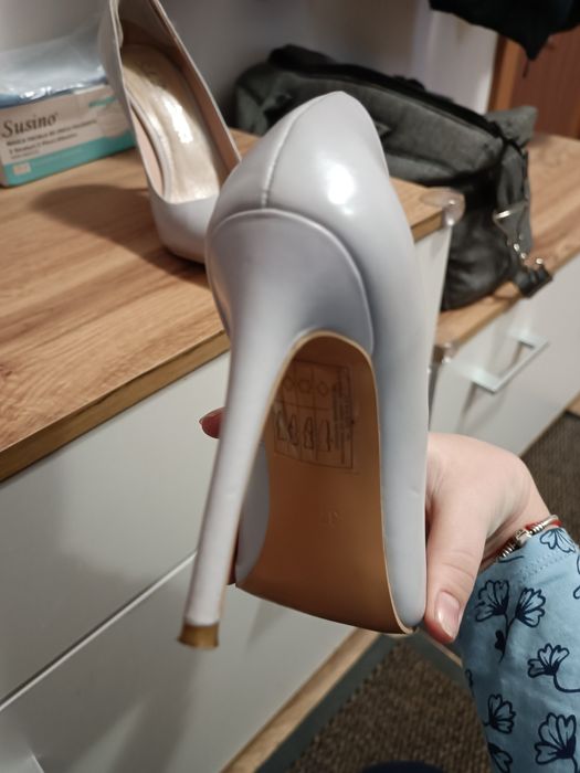 Vand pantofi piele Benvenutti