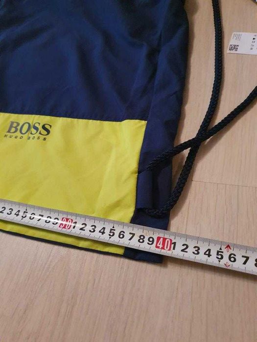 Saculet plaja Hugo Boss ,nou cu etichete