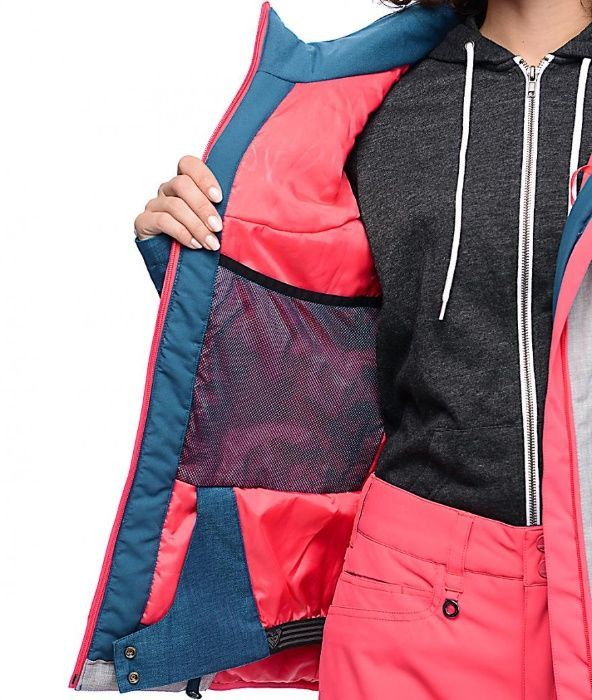 -66% Roxy, XL, ново, оригинално дамско ски/сноуборд яке 3wjt