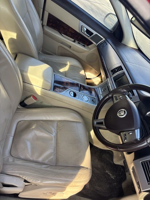 Jaguar Xf 3.0 Motor range Rover 160 000km