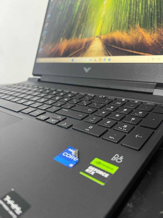 Kuchli Igrovoy Noutbuk HP Victus