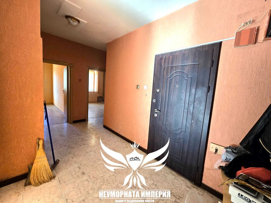 Продавам многостаен 157кв.м. с гараж гр.Асеновград широк център