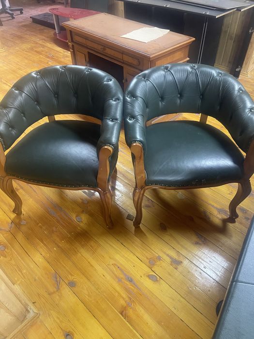 Кожанные кресло!!