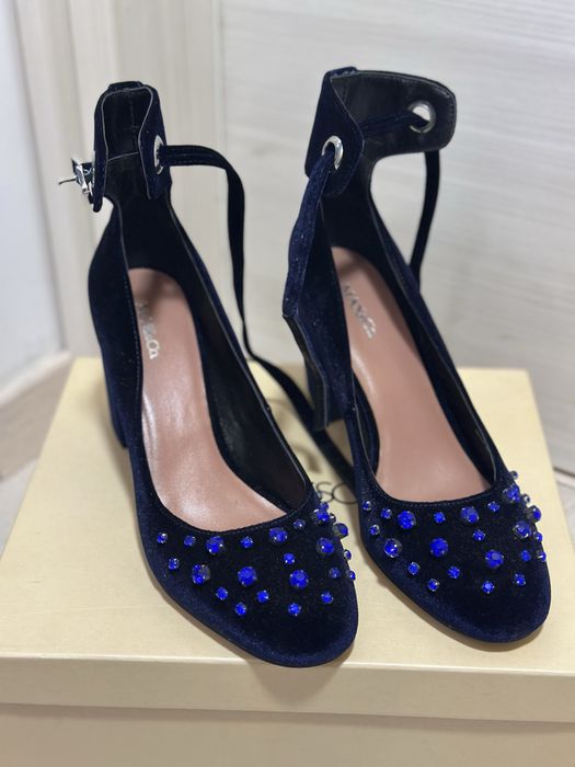 Pantofi bijuterie Max&Co. Noi