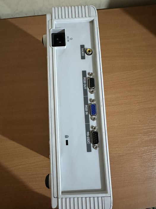 Проектор LG  в отличном состоянии