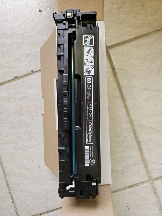 Продава св оригинална празна тонер касета