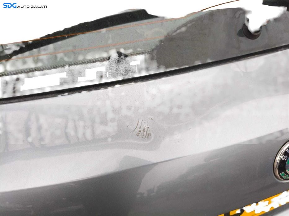 Hayon Haion Porbagaj Dezechipat cu Luneta Geam Sticla Culoare LF8L Skoda Fabia 2 Facelift Hatchback 2010 - 2015 Cod 5J6827025G [B4768]