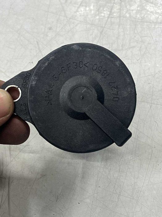 Сапун для двигателя. (н.о)