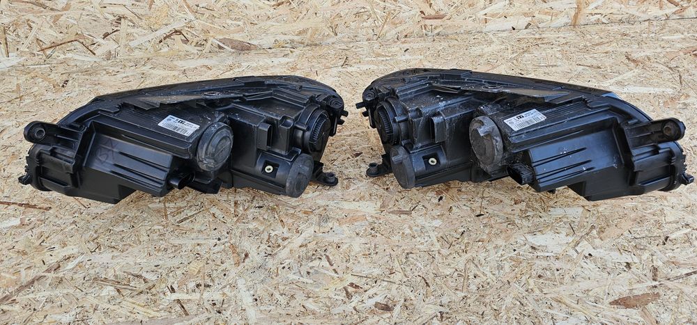Far/Faruri Golf 7/Passat B7 / Audi A4 B8 Originale Valeo/ HELLA/Audi cu toate Becurile incluse Prețul per Set scris  în cuprinsul anunțului