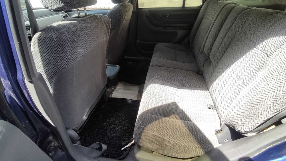Продам Honda CR-V