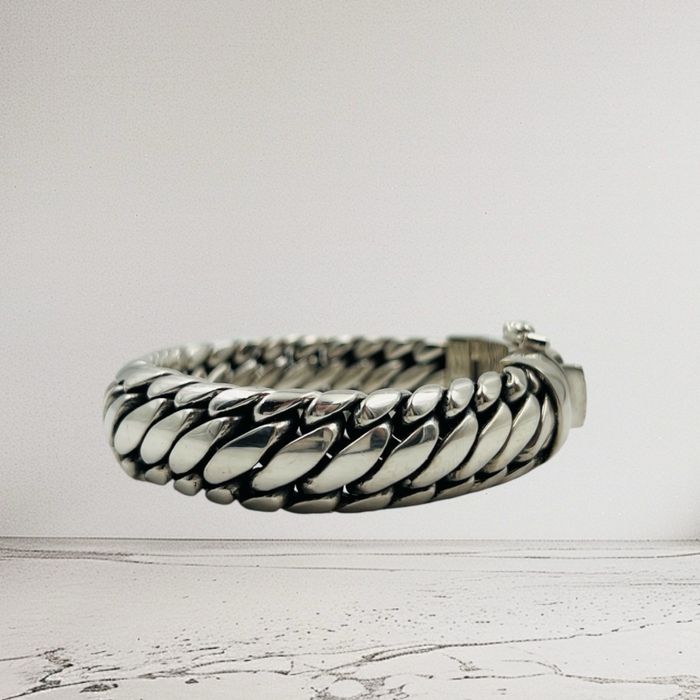 Buddha TO Buddha The BEN medium вечна сребърна гривна