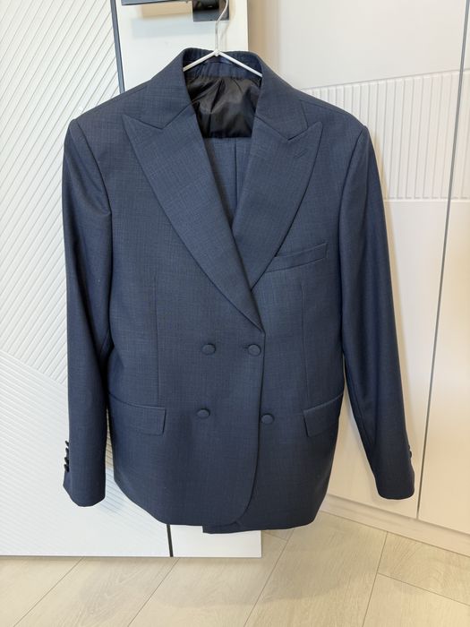 Продам    костюм