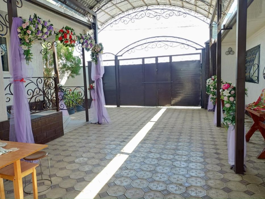 Гүлдер сатылады арка, стойканың
