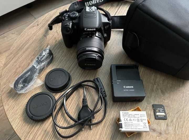 Фотоаппарат Canon EOS700D