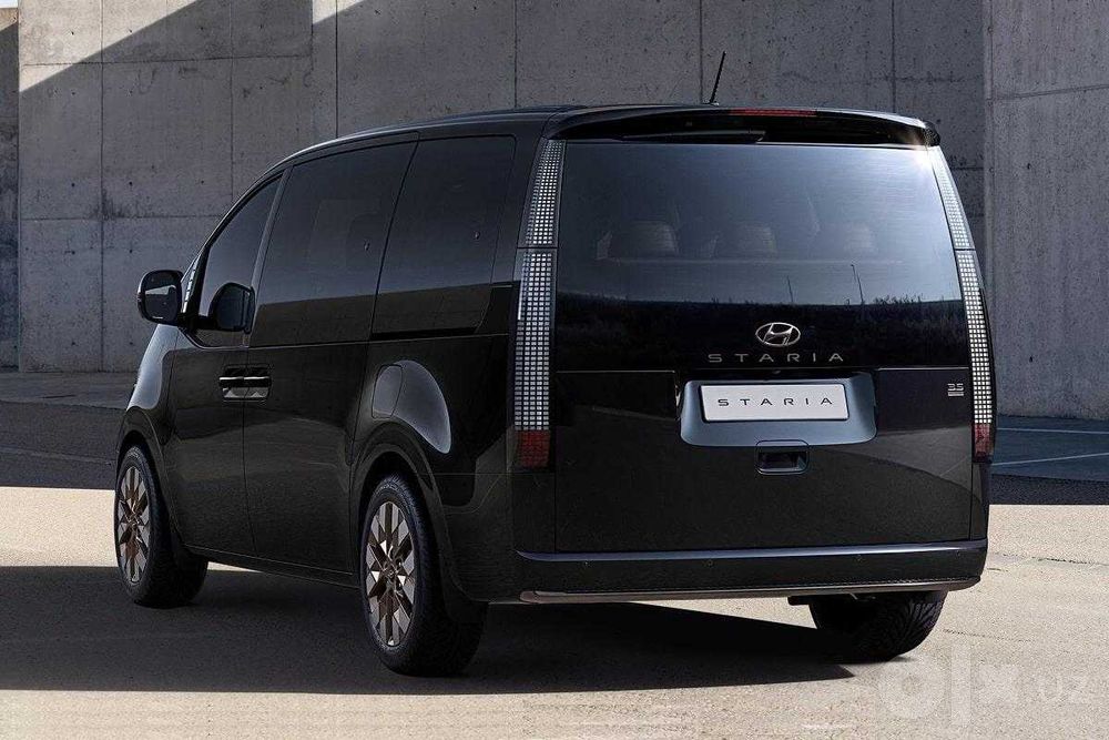 Продам Hyundai Staria 2026 года