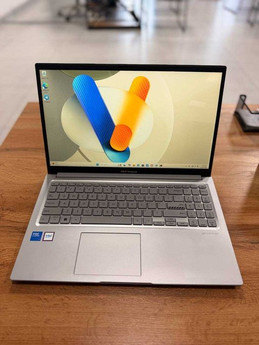 ASUS Vivobook 15