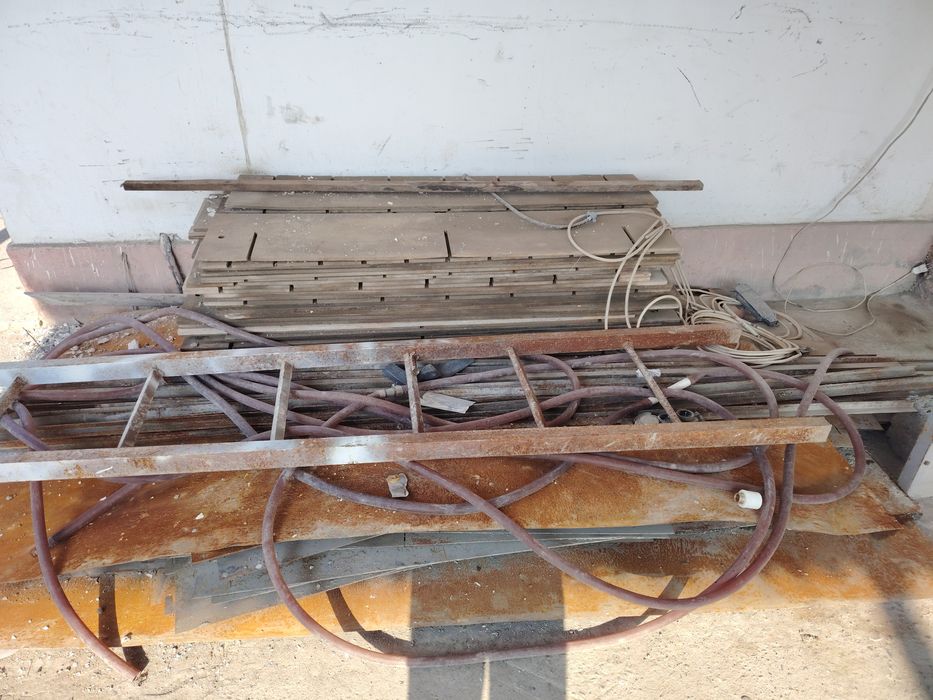 Palestra blok stanok sotiladi