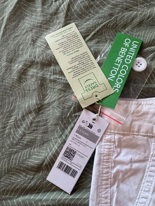 Чисто нов детски панталон Benetton