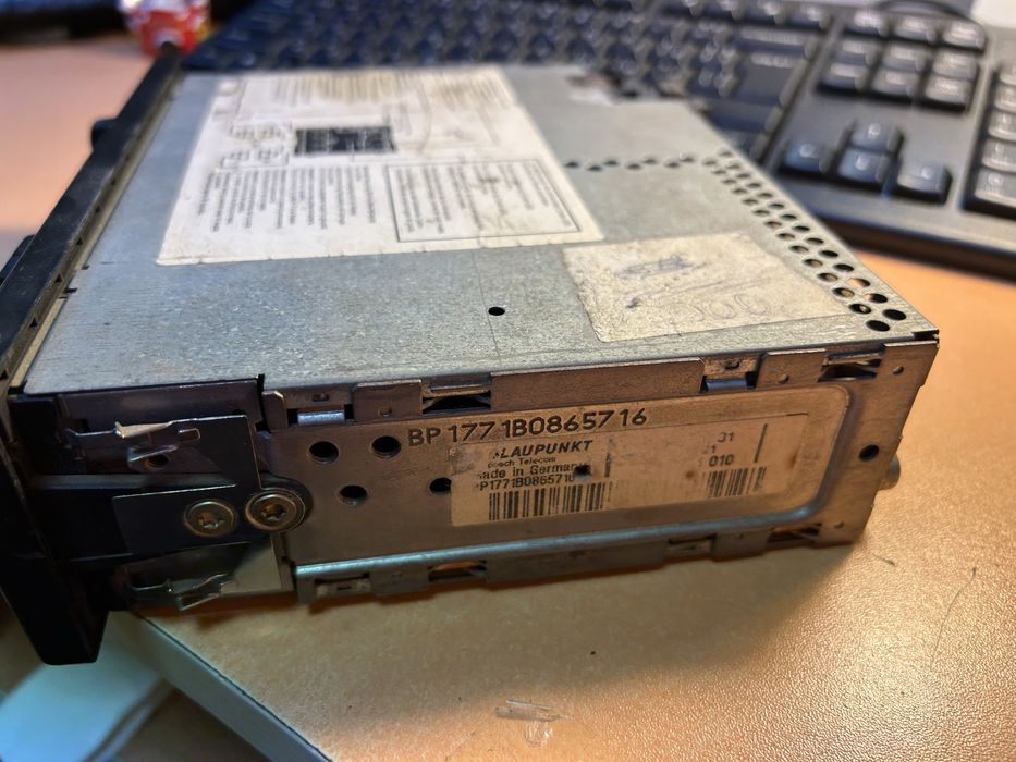 Радио касетофон за кола Blaupunkt  Essen  CR 31