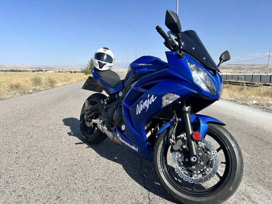 Kawasaki EX-650F
