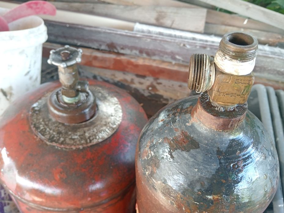 Резак и 2 баллона  сварка