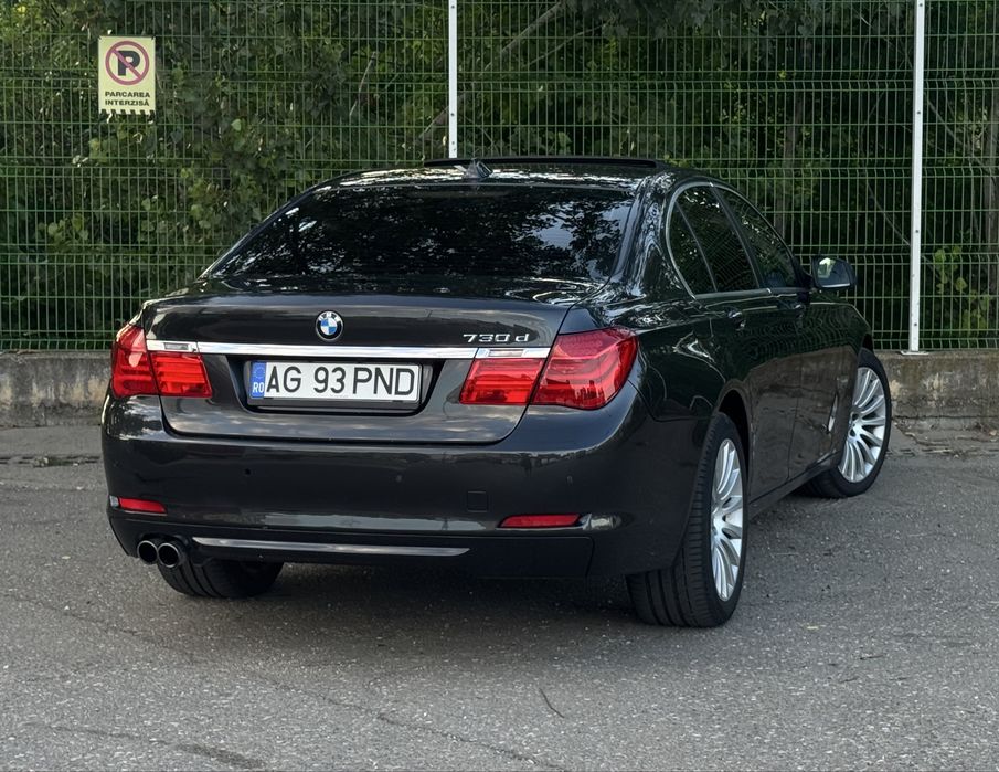 BMW Seria 7 2010 — imagine 3