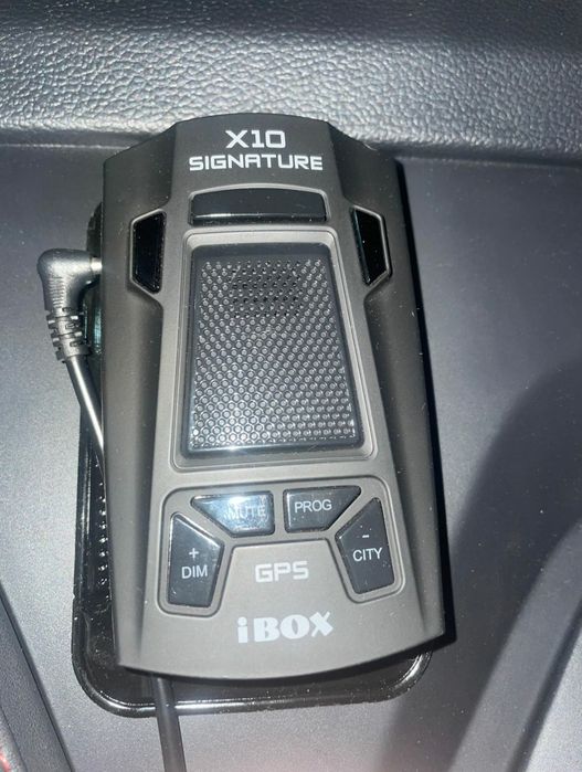 Радар детектор в хорошем состоянии