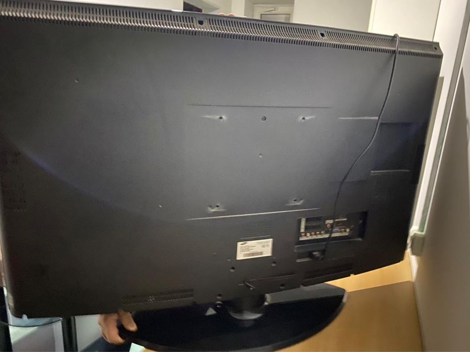 телевизор SAMSUNG