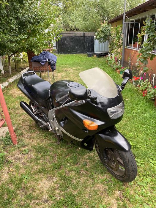 Kawasaki zzr 600
