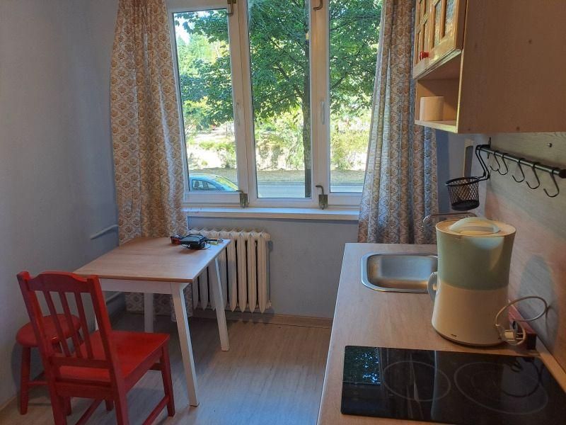 Дава се под наем Двустаен апартамент в София, Докторски паметник - 80 кв.м за 766 € - Снимка #3