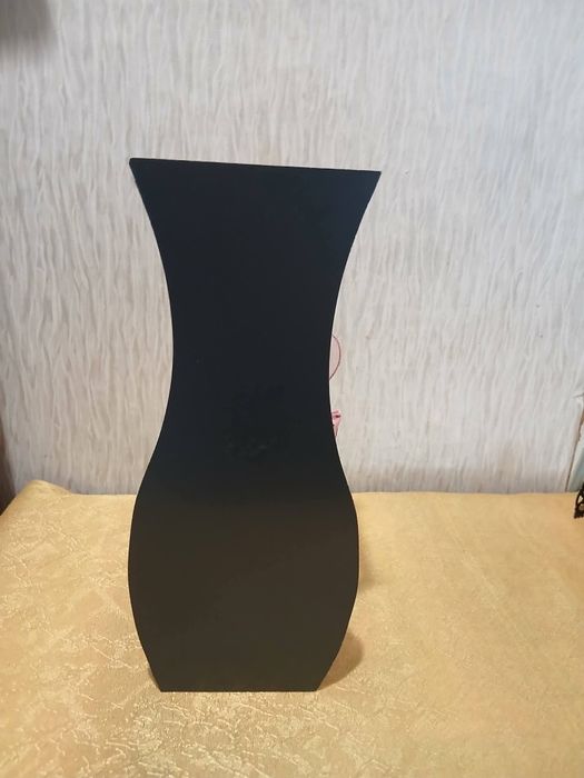 Прекрасна стъклена ваза