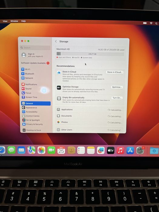 Macbook Air A2179 , model 2020, impecabil