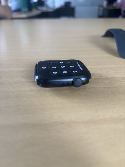 Apple watch se.