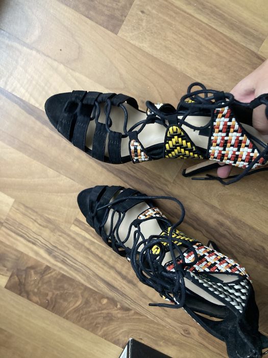 Zara / Зара обувки на ток