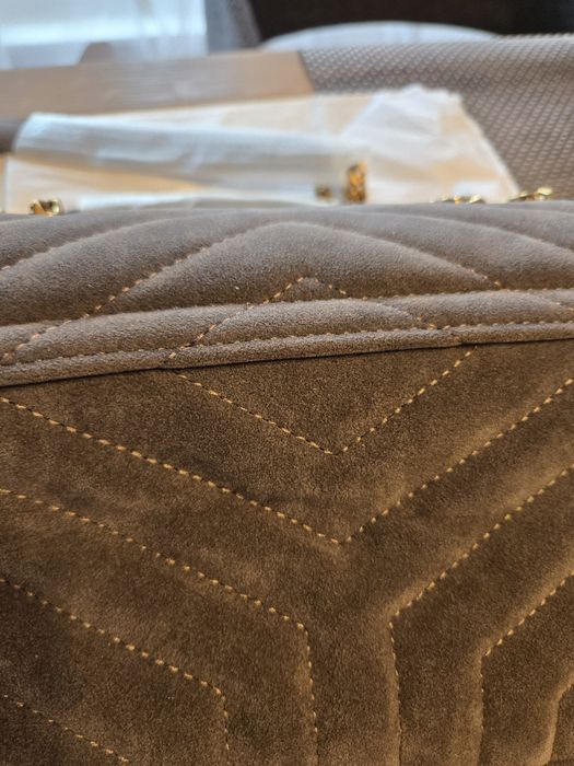 Налична Saint Laurent