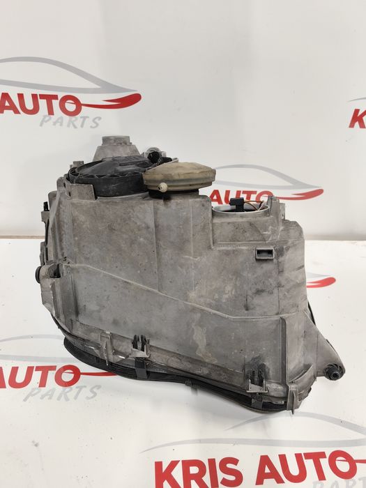 Ляв фар Mercedes C class W203 / Мерцедес Ц класа 2000г.